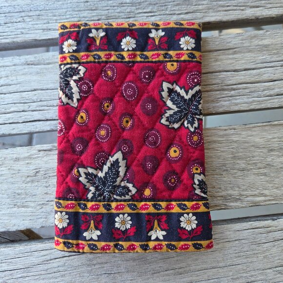 Vera Bradley Vintage 1990s "Red Coin Leaf" Pattern Quilted Paperback Bookcover - Picture 1 of 5